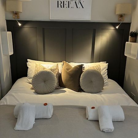 The Hive Apartment Marple Bagian luar foto