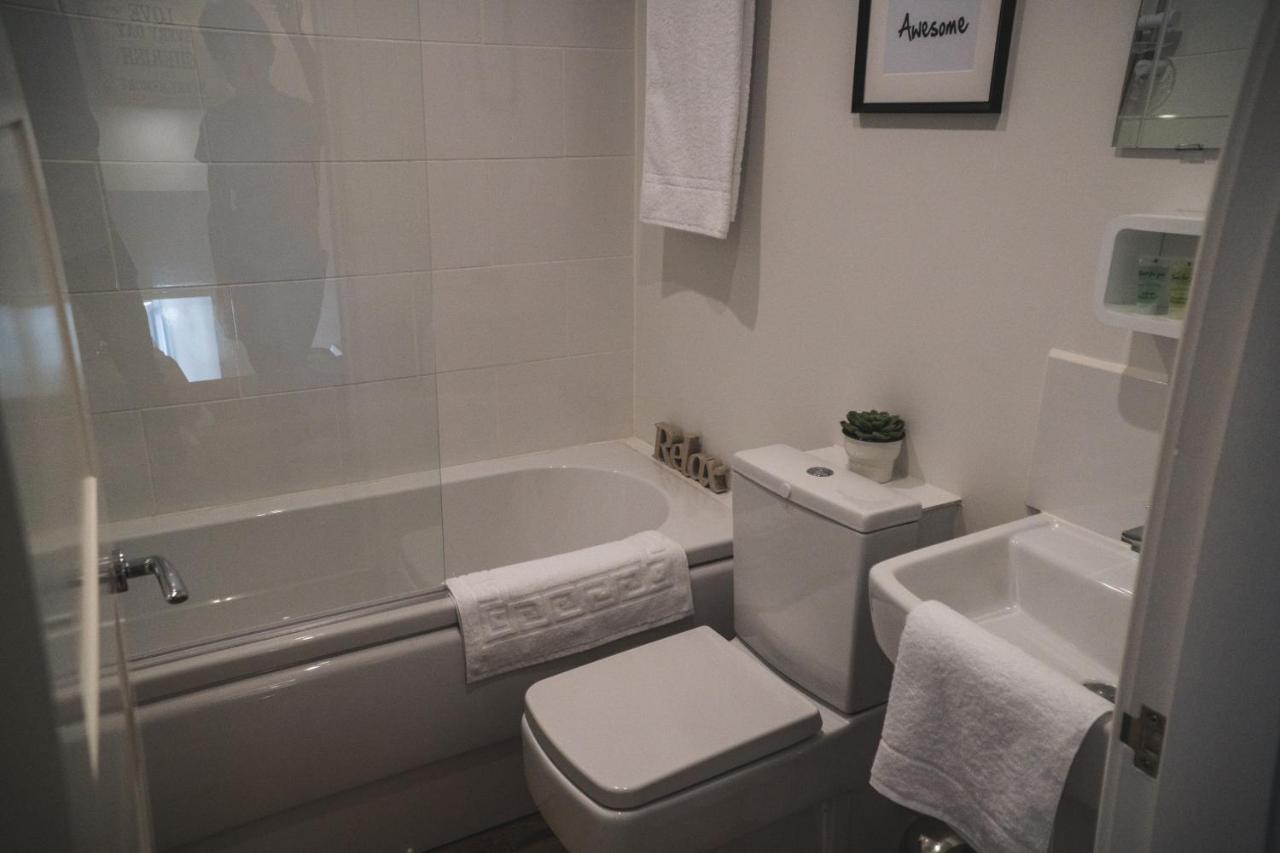 The Hive Apartment Marple Bagian luar foto